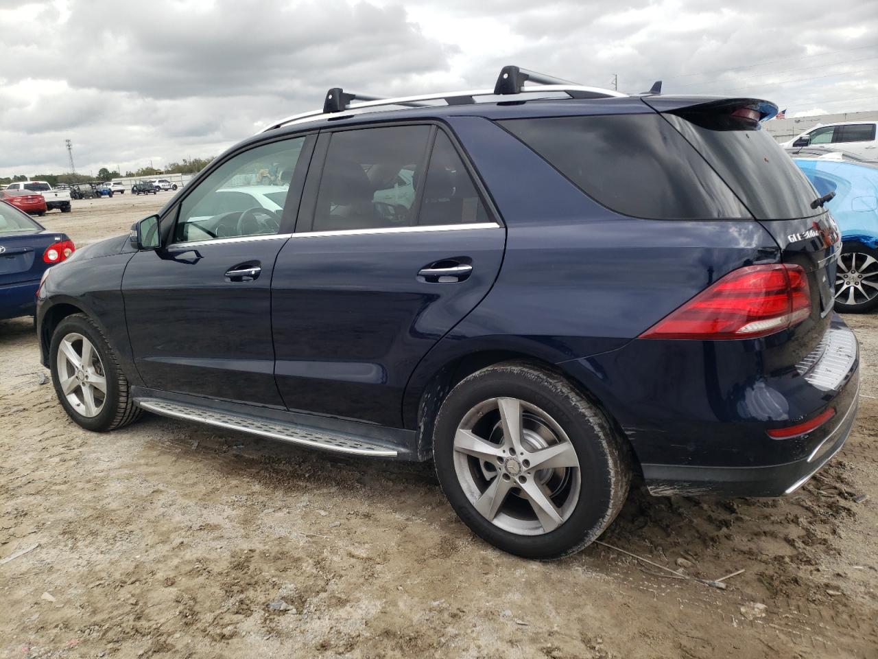 Автомобіль MERCEDES-BENZ GLE 300D 4MATIC 2016 | GrandCar Автомобіль MERCEDES-BENZ GLE 300D 4MATIC 2016 | GrandCar
