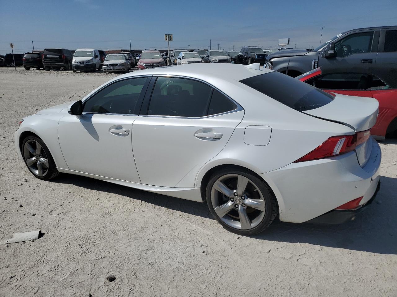 Автомобиль LEXUS IS 350 2015 | GrandCar Автомобиль LEXUS IS 350 2015 | GrandCar