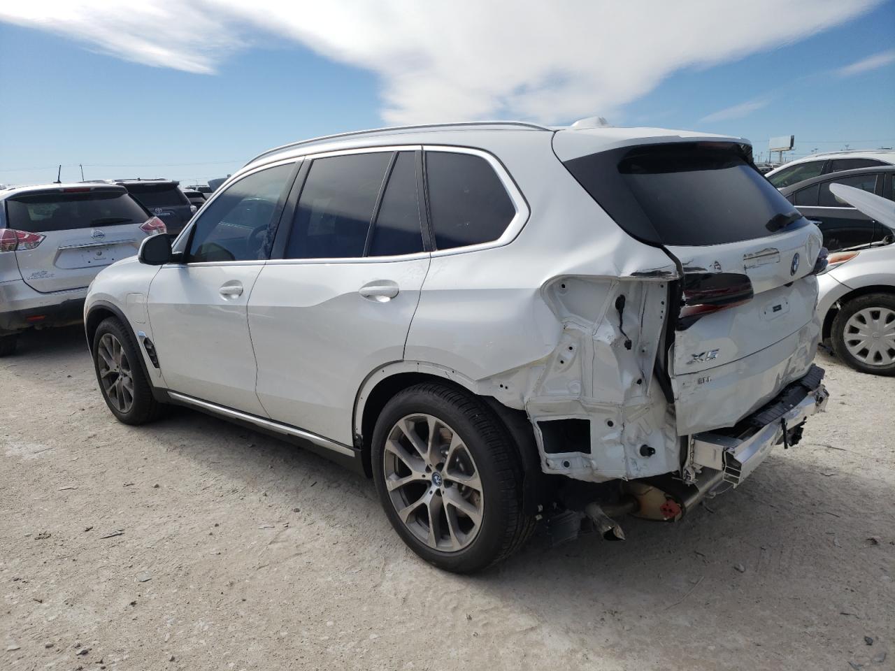 Автомобиль BMW X5 XDRIVE50E 2024 | GrandCar Автомобиль BMW X5 XDRIVE50E 2024 | GrandCar