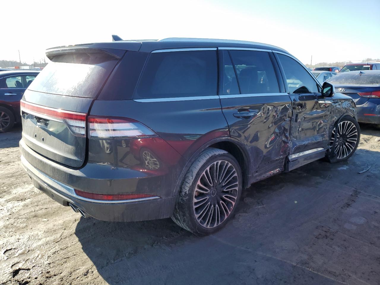 Автомобіль LINCOLN AVIATOR BLACK LABEL 2023 | GrandCar Автомобіль LINCOLN AVIATOR BLACK LABEL 2023 | GrandCar