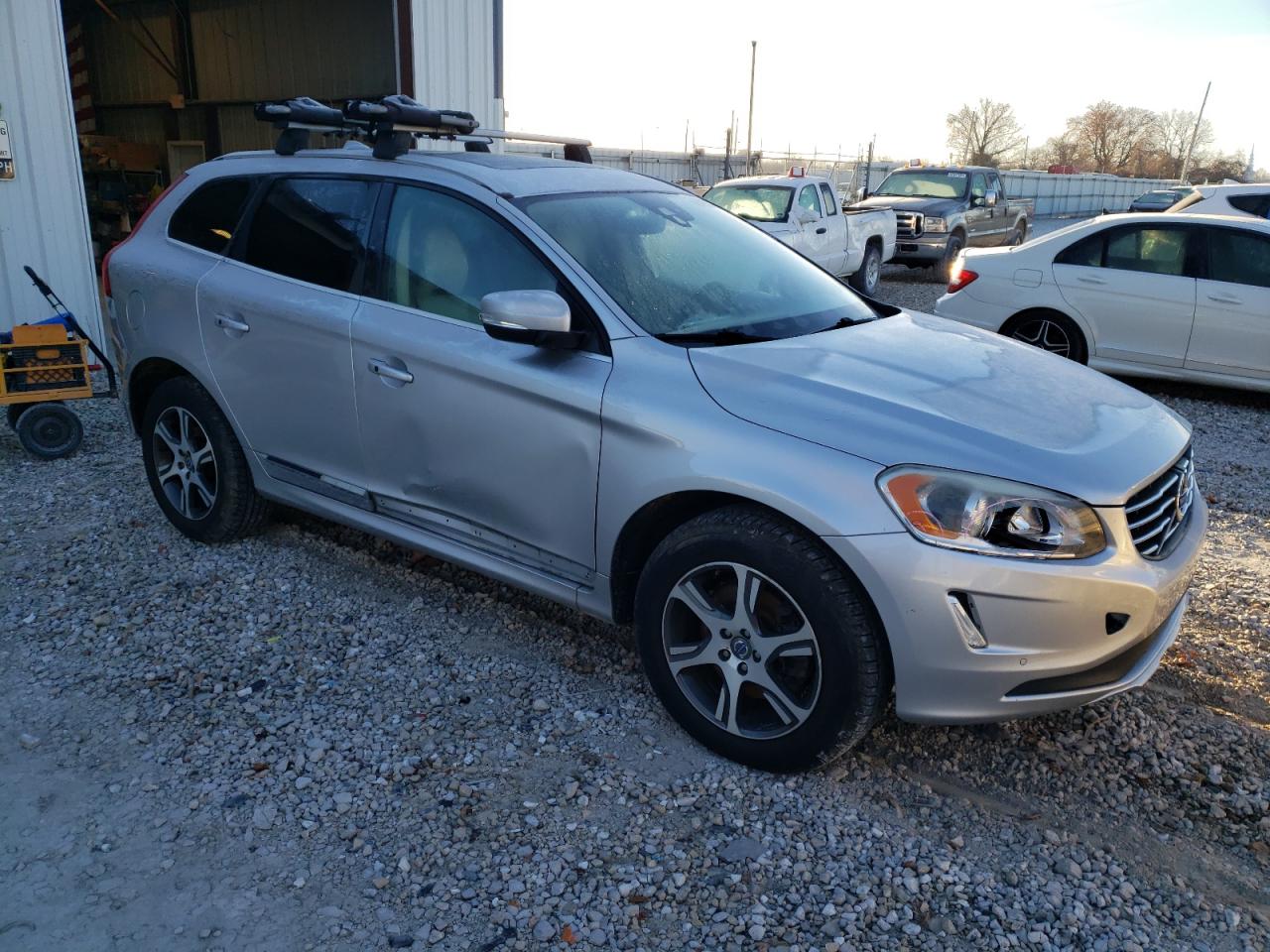 Автомобіль VOLVO XC60 T6 PREMIER 2015 | GrandCar Автомобіль VOLVO XC60 T6 PREMIER 2015 | GrandCar