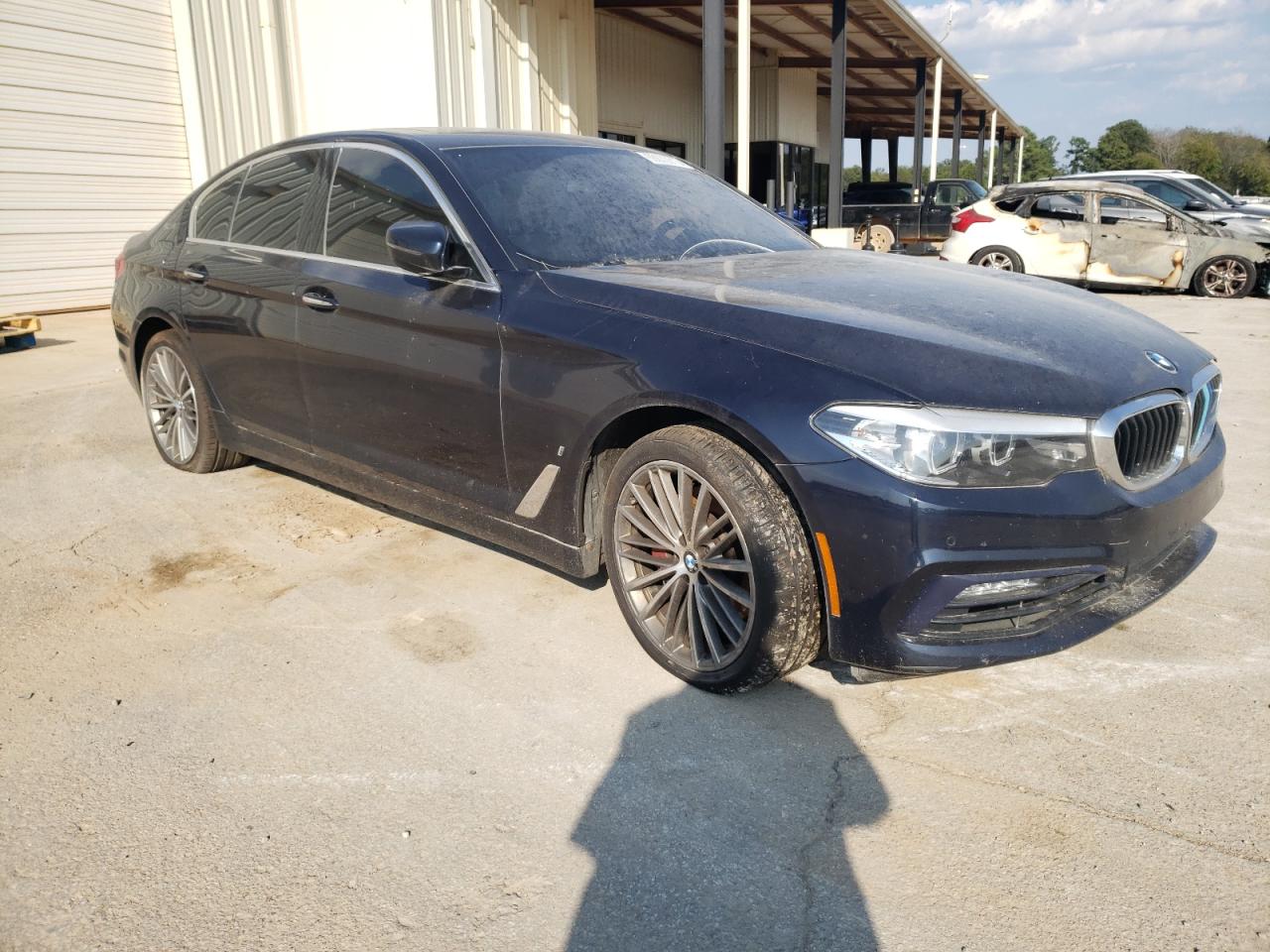 Автомобиль BMW 530XE 2018 | GrandCar Автомобиль BMW 530XE 2018 | GrandCar