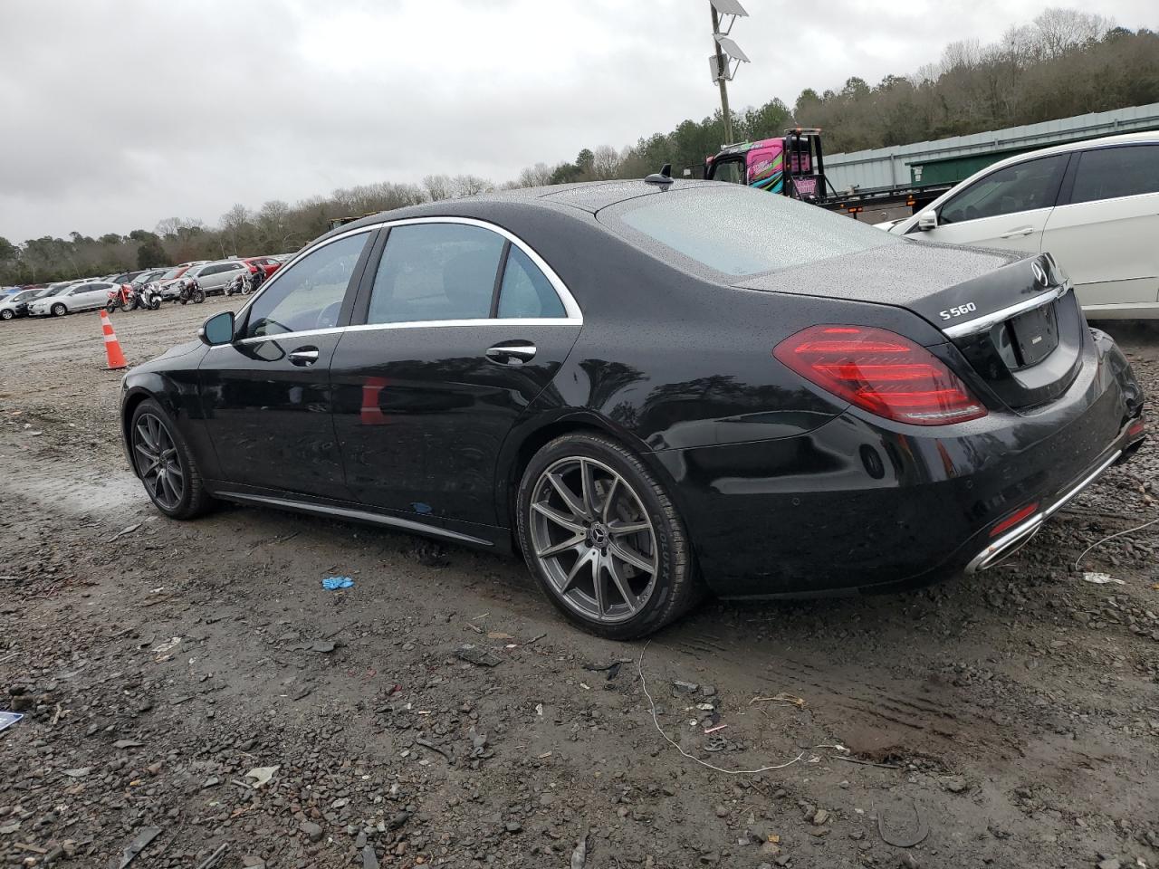 Автомобиль MERCEDES-BENZ S 560 2018 | GrandCar Автомобиль MERCEDES-BENZ S 560 2018 | GrandCar