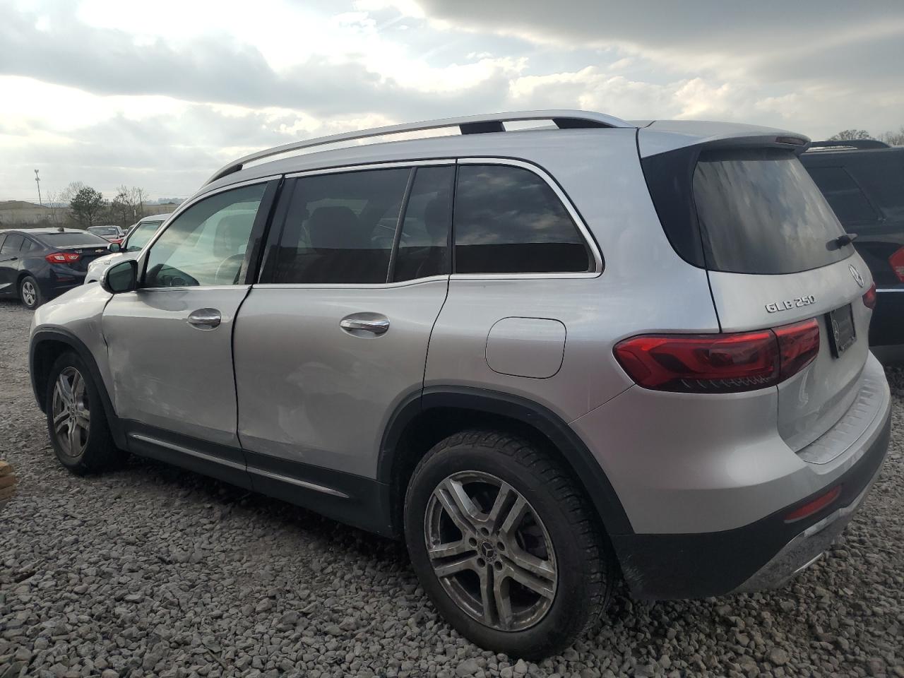 Автомобиль MERCEDES-BENZ GLB 250 2020 | GrandCar Автомобиль MERCEDES-BENZ GLB 250 2020 | GrandCar