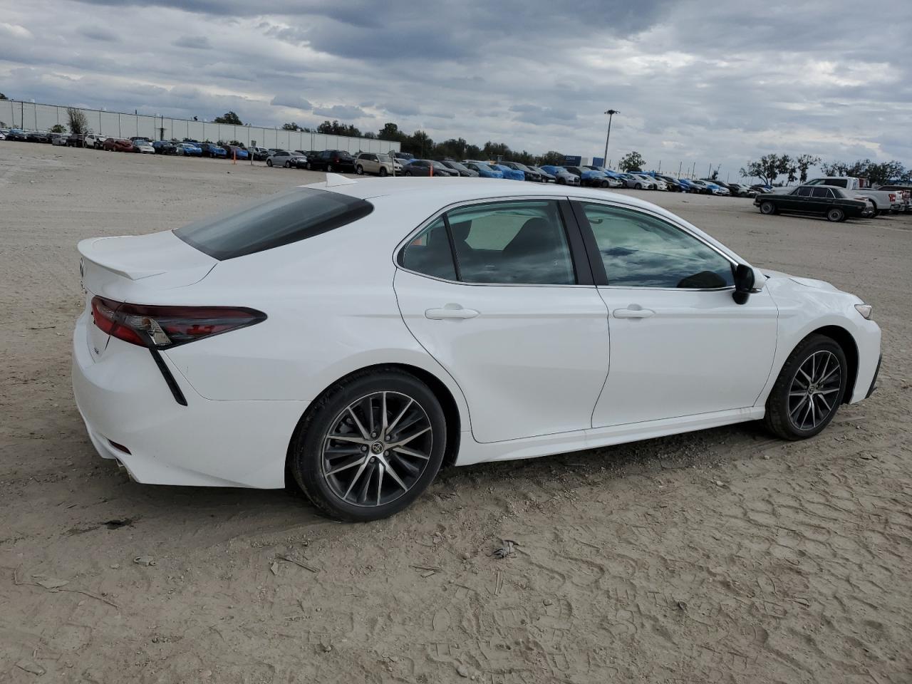 Автомобіль TOYOTA CAMRY SE NIGHT SHADE 2024 | GrandCar Автомобіль TOYOTA CAMRY SE NIGHT SHADE 2024 | GrandCar