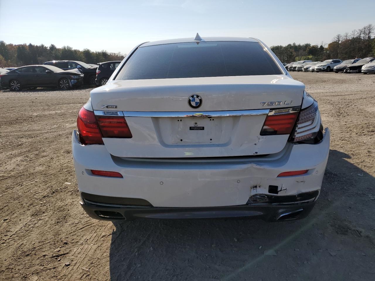 Автомобіль BMW 750 LXI 2015 | GrandCar Автомобіль BMW 750 LXI 2015 | GrandCar