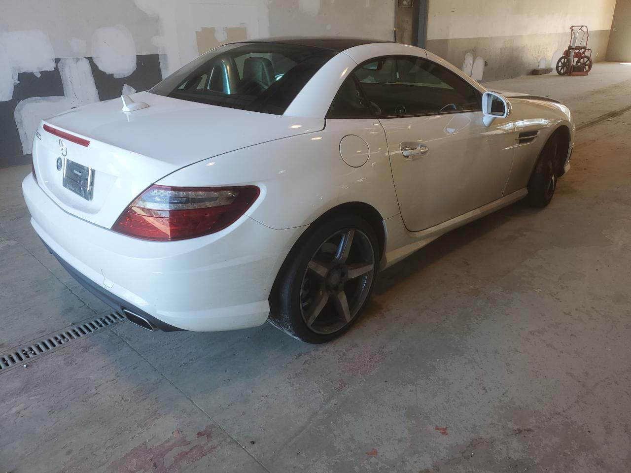 Автомобиль MERCEDES-BENZ SLK 250 2015 | GrandCar Автомобиль MERCEDES-BENZ SLK 250 2015 | GrandCar