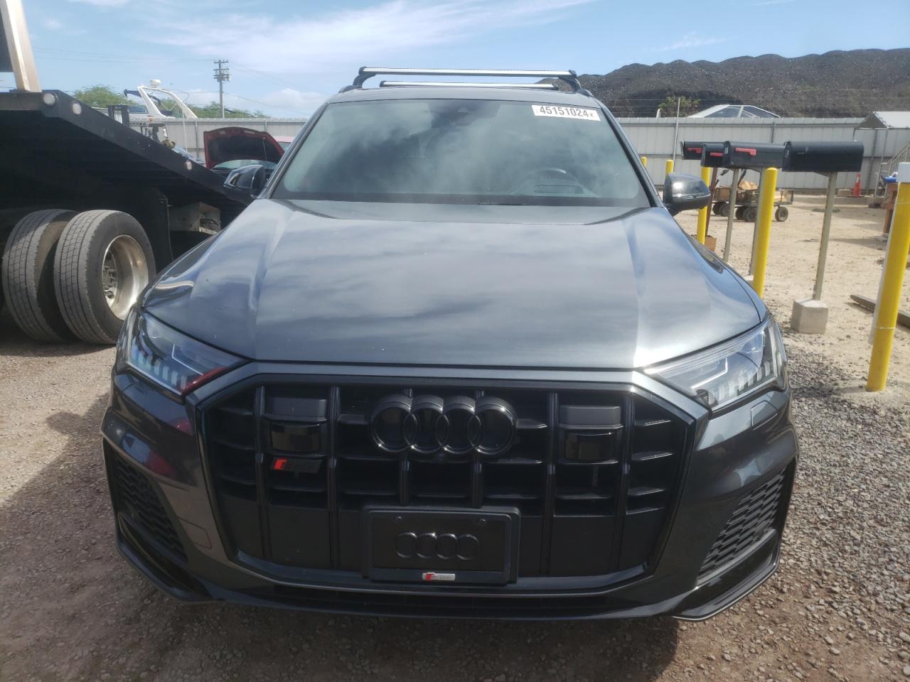 Автомобиль AUDI SQ7 PRESTIGE 2022 | GrandCar Автомобиль AUDI SQ7 PRESTIGE 2022 | GrandCar