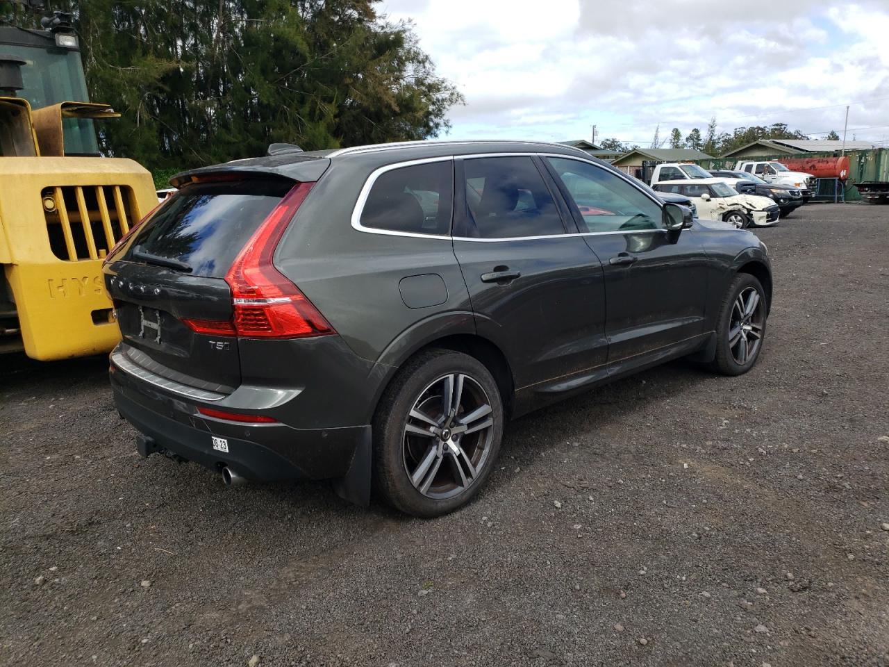 Автомобіль VOLVO XC60 T5 MOMENTUM 2018 | GrandCar Автомобіль VOLVO XC60 T5 MOMENTUM 2018 | GrandCar