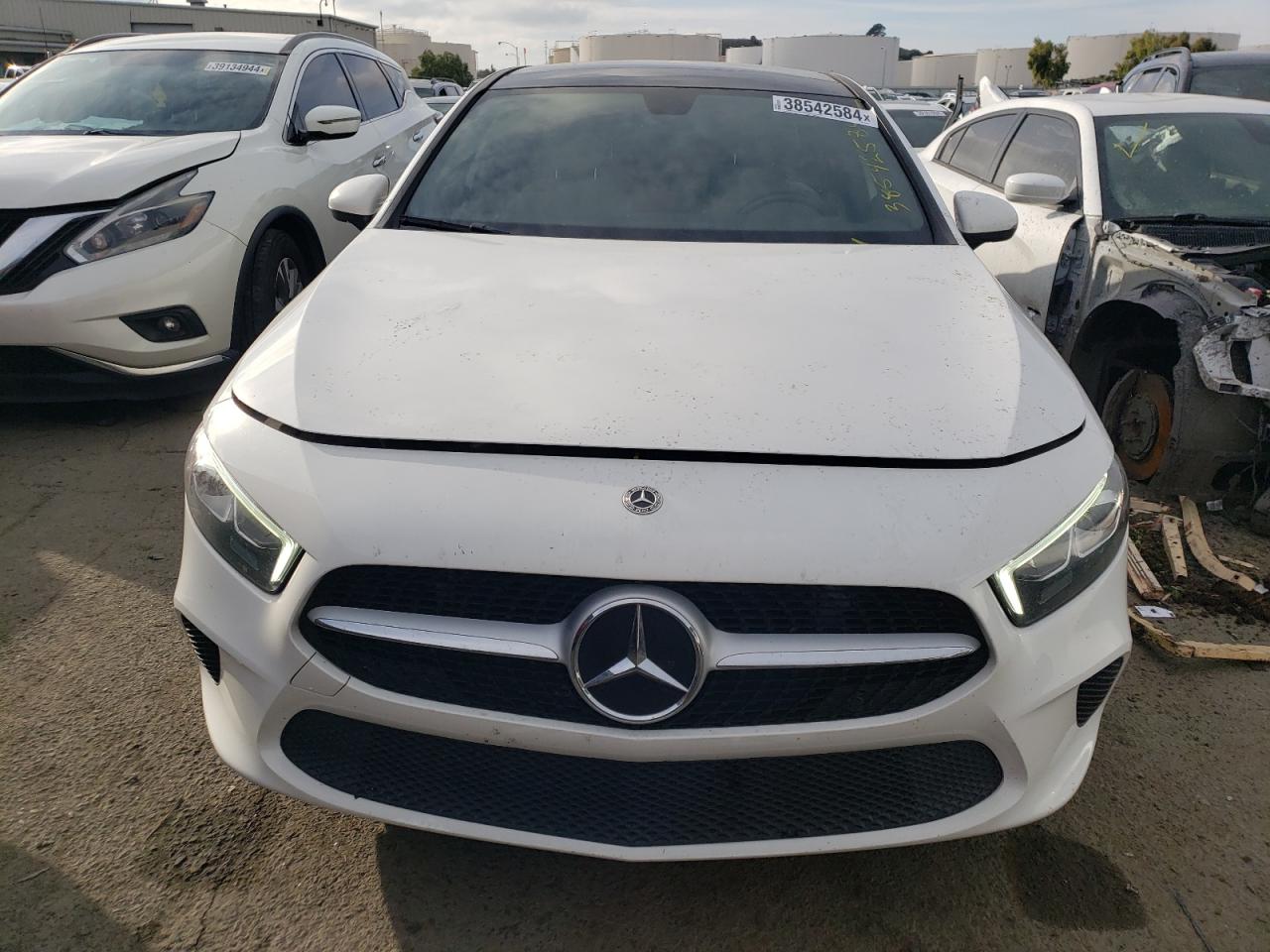 Автомобиль MERCEDES-BENZ A 220 2021 | GrandCar Автомобиль MERCEDES-BENZ A 220 2021 | GrandCar