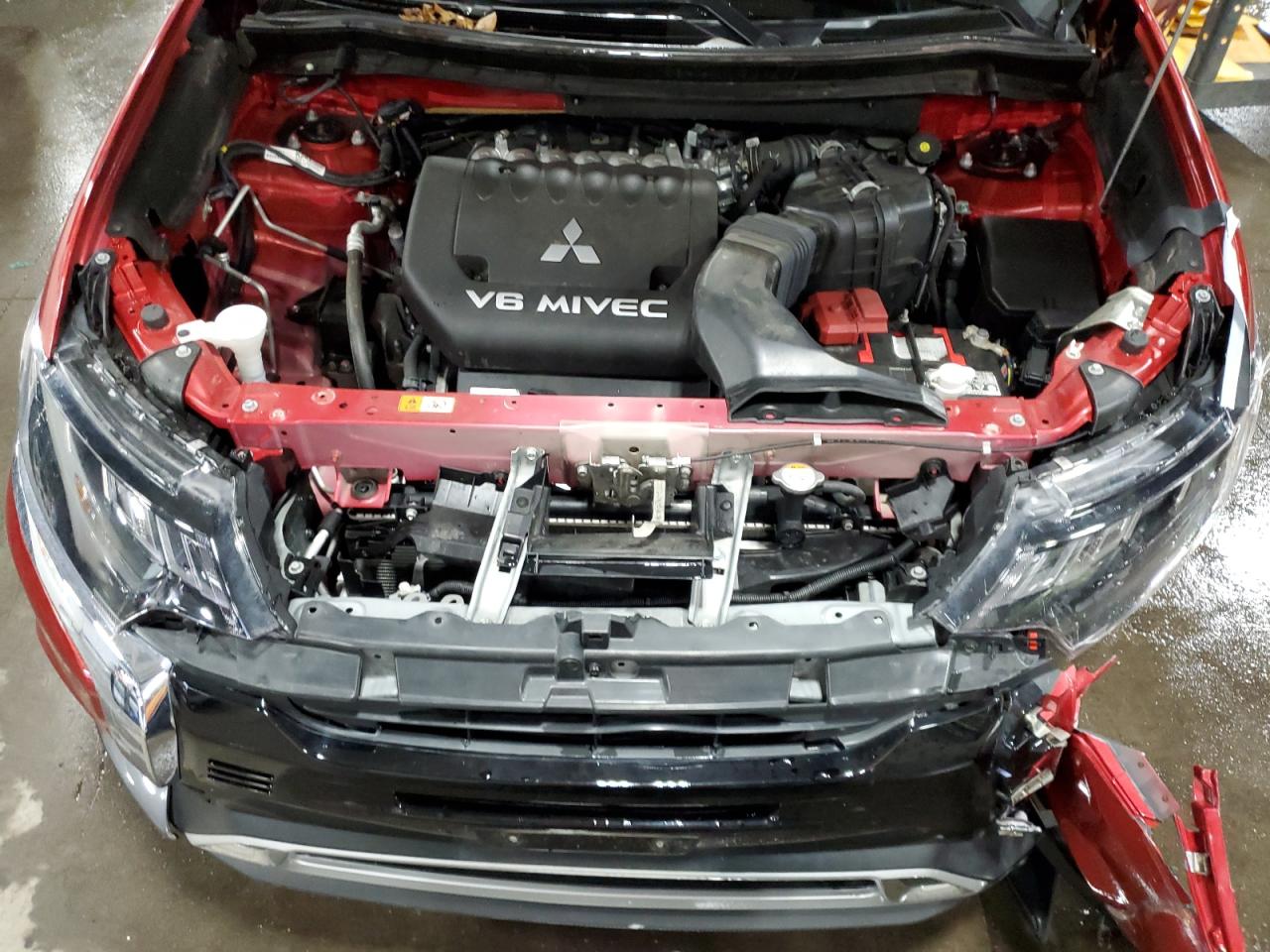 Автомобиль MITSUBISHI OUTLANDER GT 2019 | GrandCar Автомобиль MITSUBISHI OUTLANDER GT 2019 | GrandCar