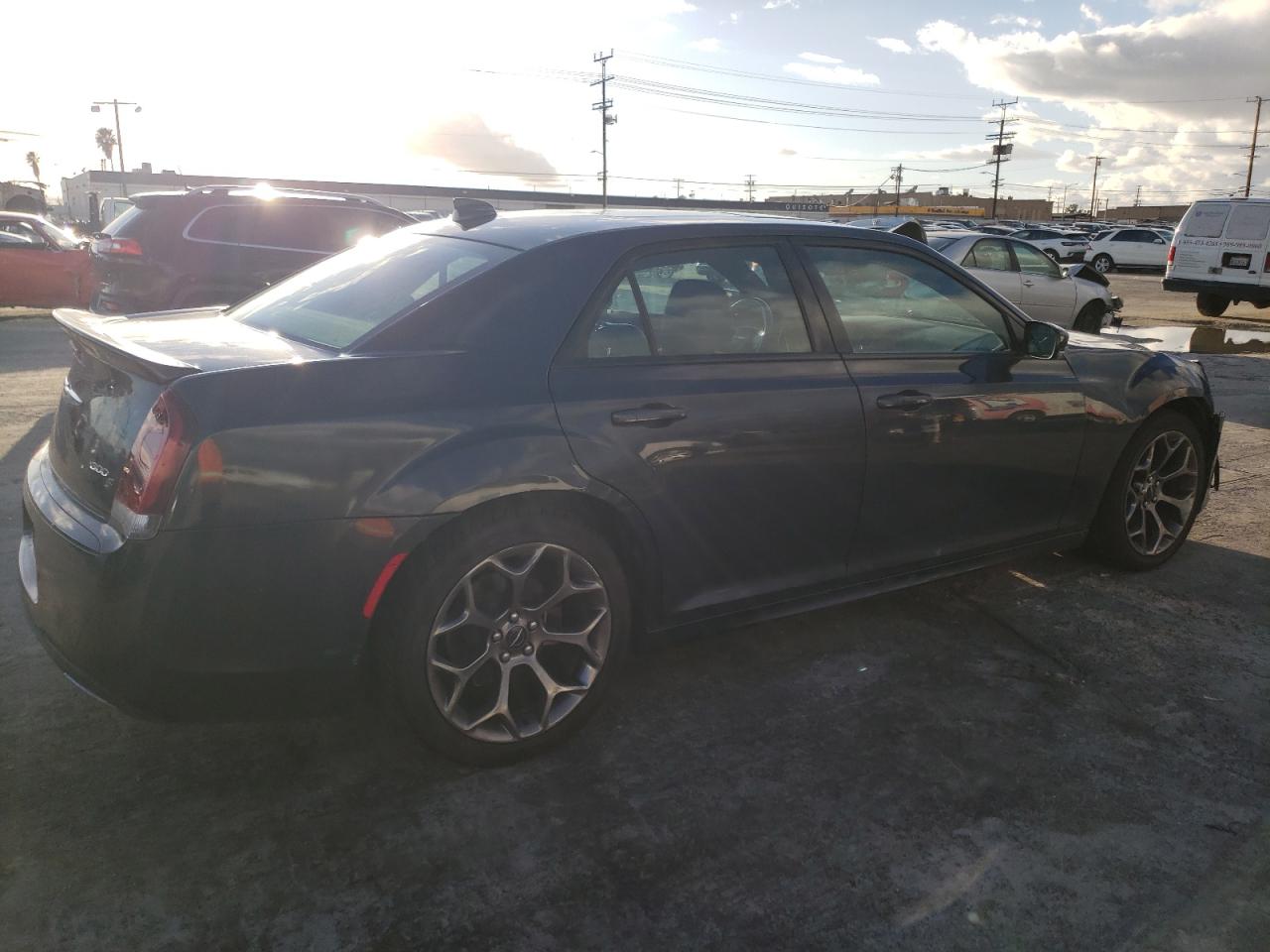 Автомобіль CHRYSLER 300 S 2018 | GrandCar Автомобіль CHRYSLER 300 S 2018 | GrandCar