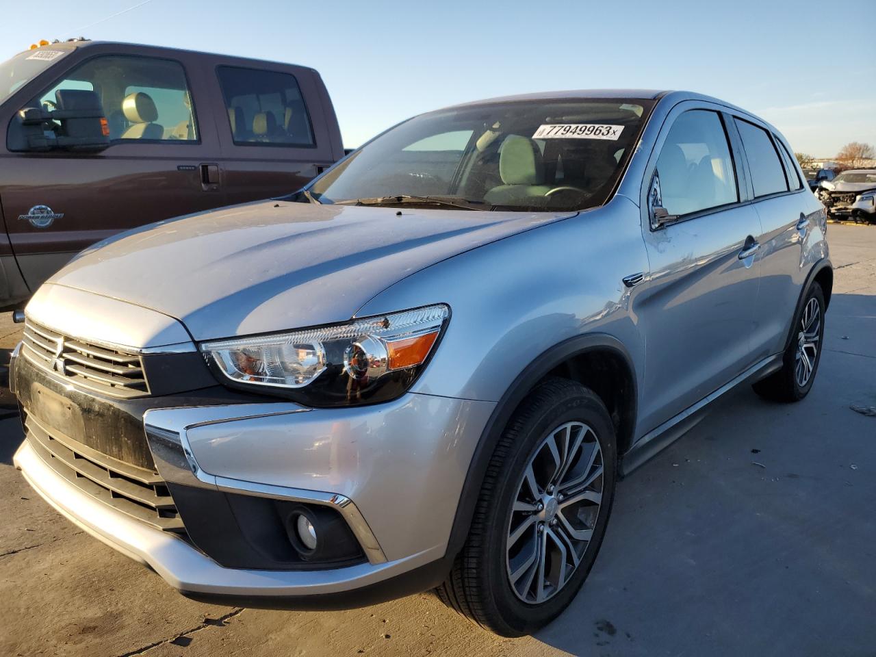 Автомобіль MITSUBISHI OUTLANDER SPORT ES 2017 | GrandCar