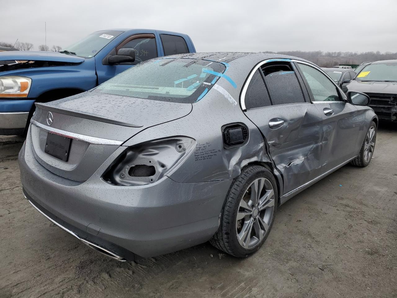 Автомобиль MERCEDES-BENZ C 300 2016 | GrandCar Автомобиль MERCEDES-BENZ C 300 2016 | GrandCar
