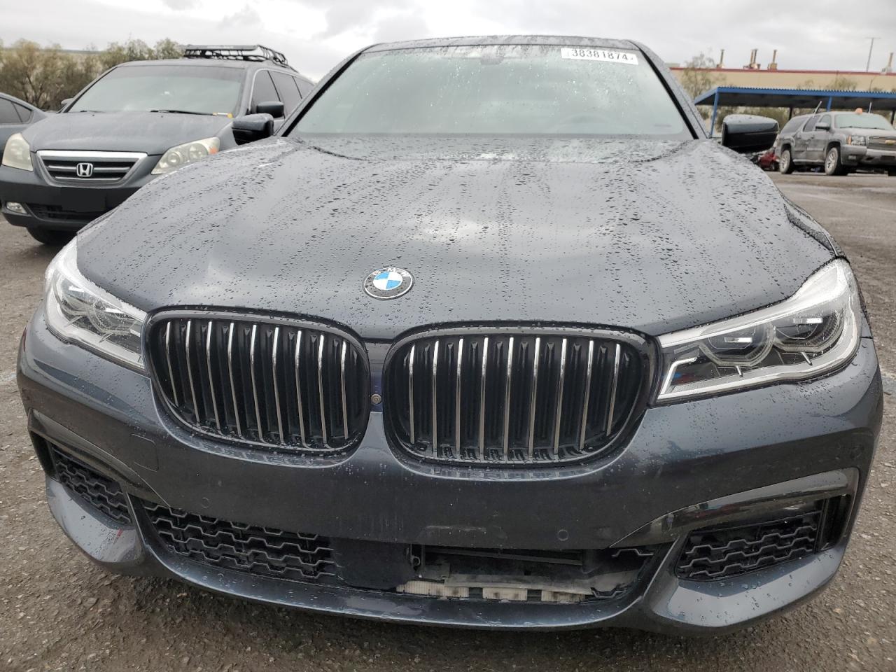 Автомобиль BMW 750 I 2016 | GrandCar Автомобиль BMW 750 I 2016 | GrandCar