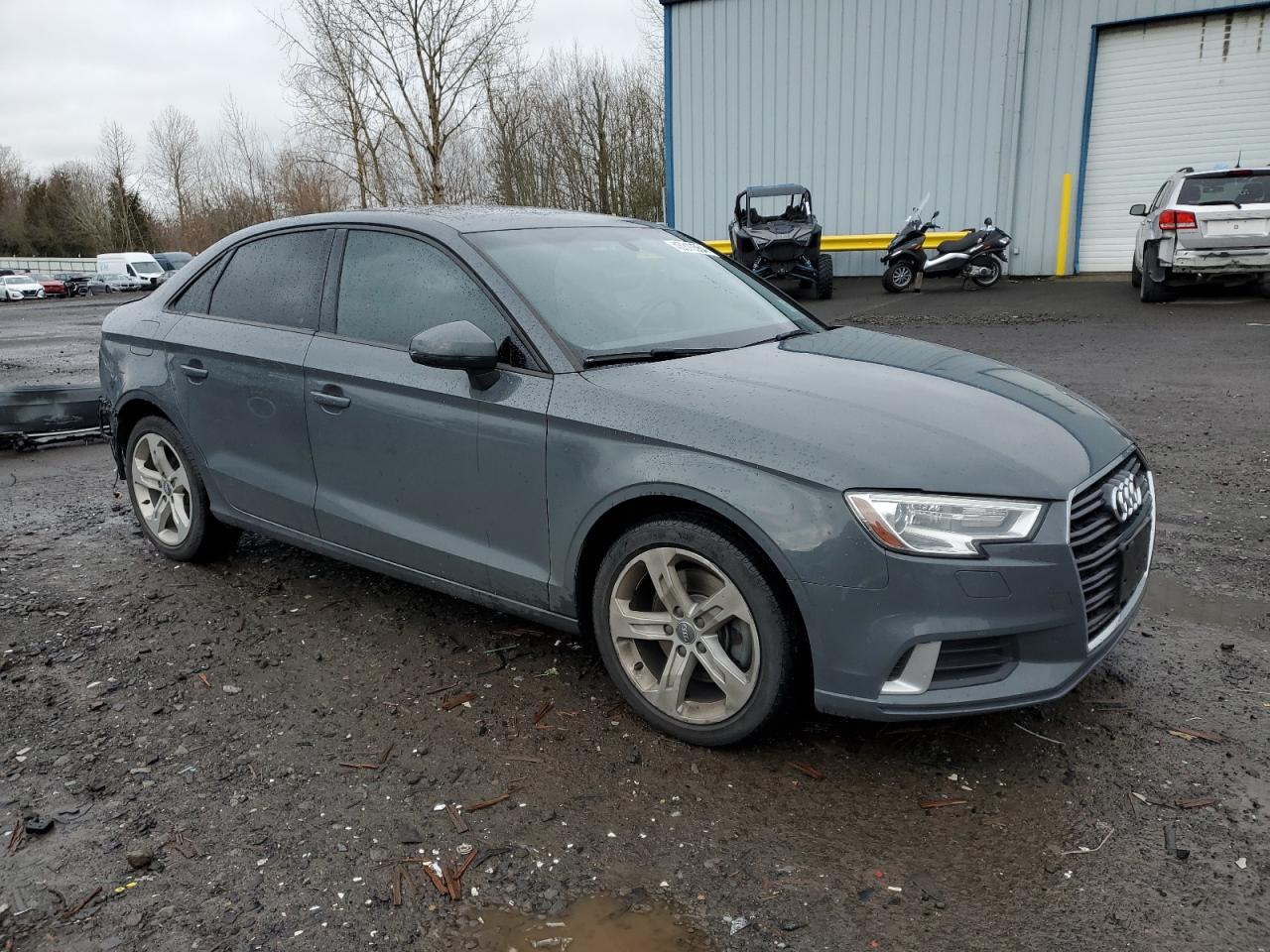 Автомобиль AUDI A3 PREMIUM 2018 | GrandCar Автомобиль AUDI A3 PREMIUM 2018 | GrandCar