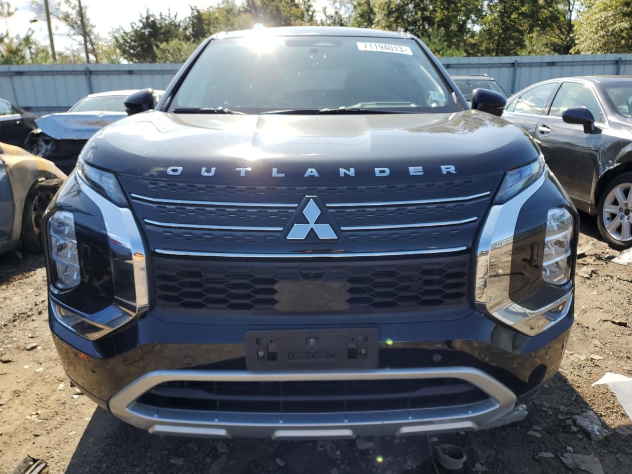 Автомобіль MITSUBISHI OUTLANDER SE 2022 | GrandCar Автомобіль MITSUBISHI OUTLANDER SE 2022 | GrandCar