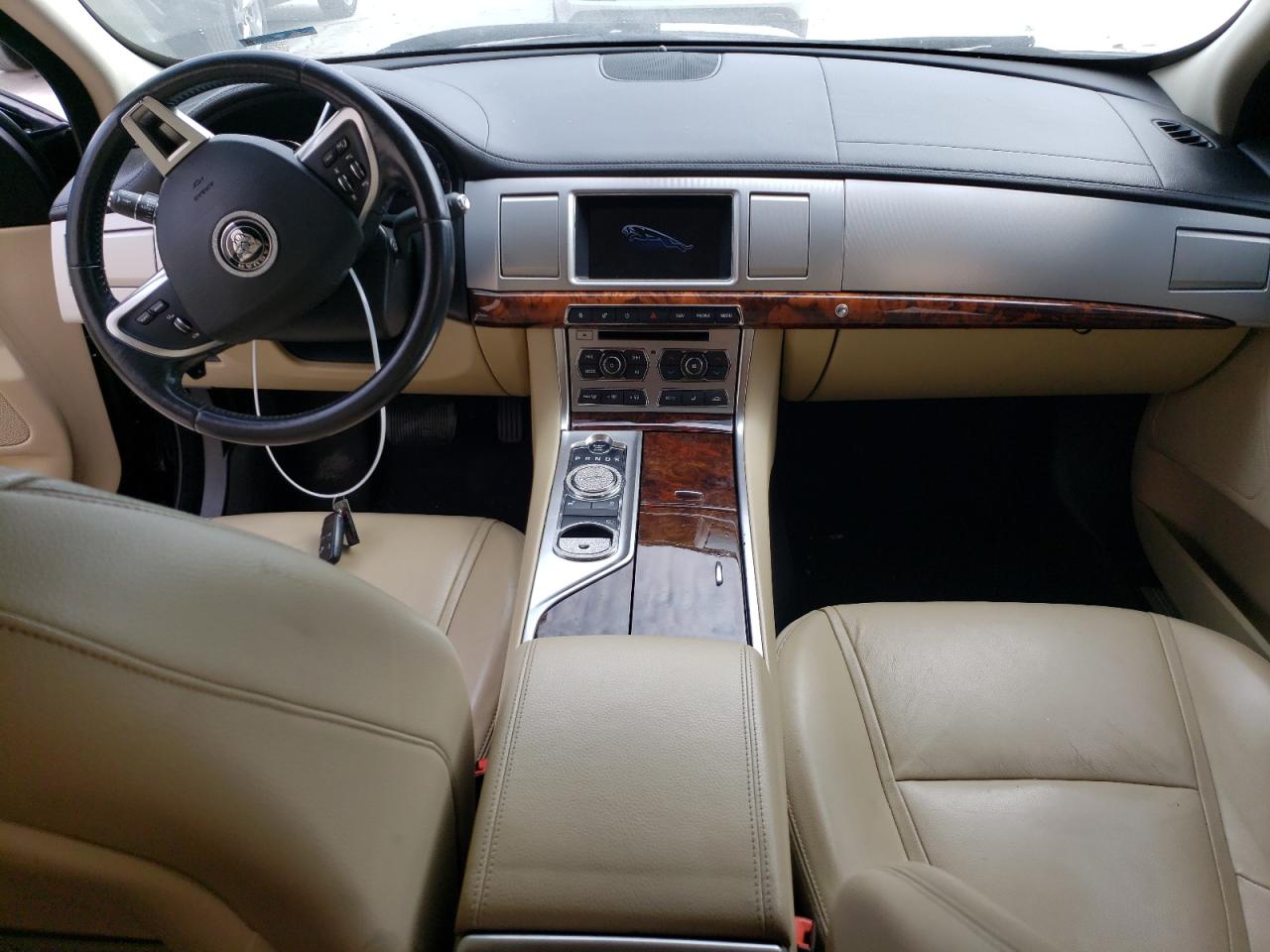 Автомобіль JAGUAR XF PREMIUM 2015 | GrandCar Автомобіль JAGUAR XF PREMIUM 2015 | GrandCar