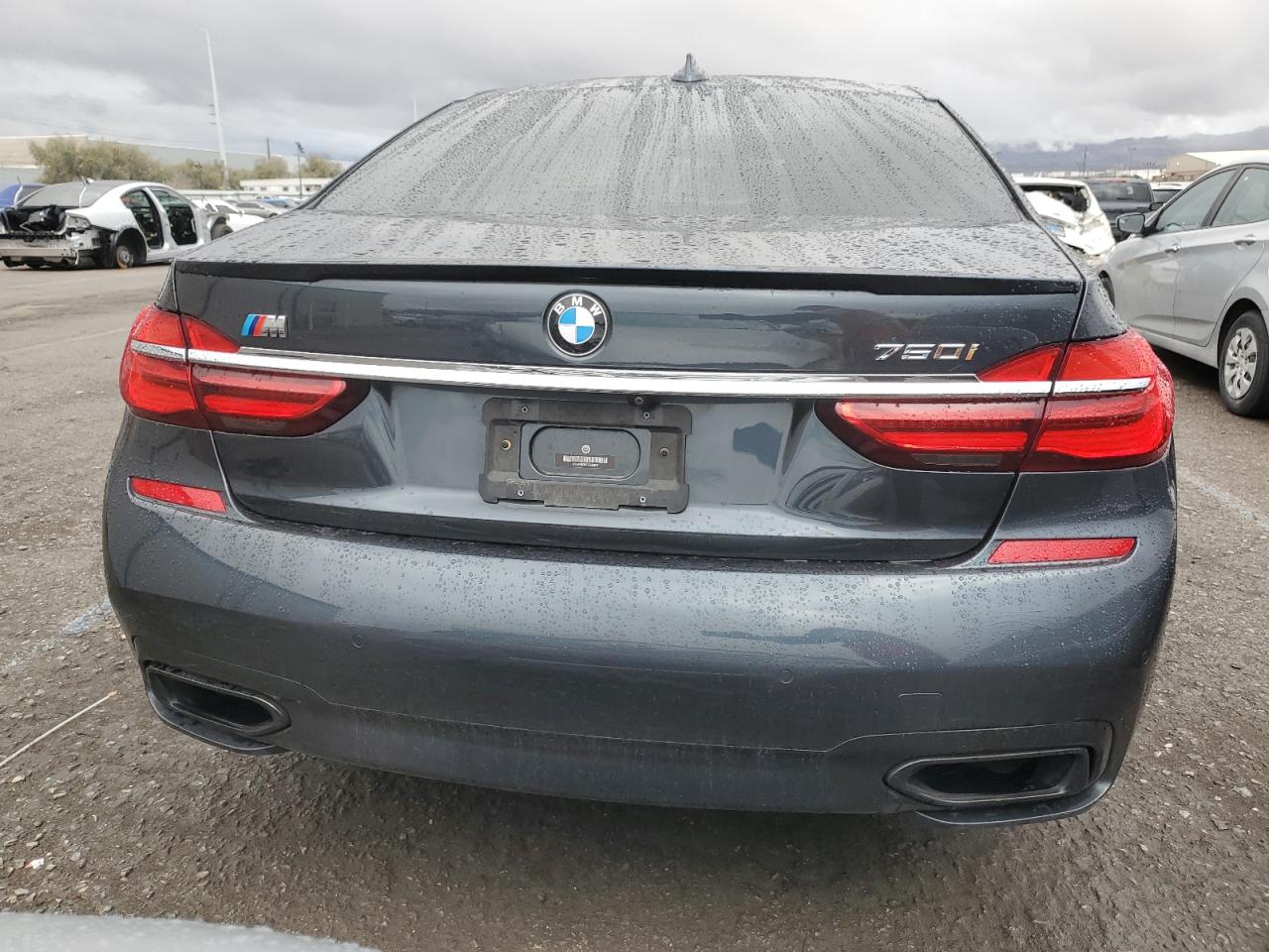 Автомобиль BMW 750 I 2016 | GrandCar Автомобиль BMW 750 I 2016 | GrandCar