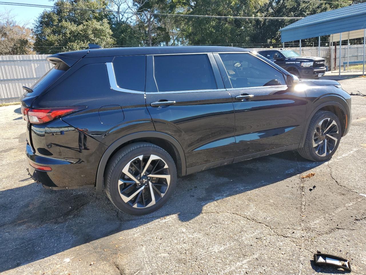 Автомобіль MITSUBISHI OUTLANDER ES 2022 | GrandCar Автомобіль MITSUBISHI OUTLANDER ES 2022 | GrandCar