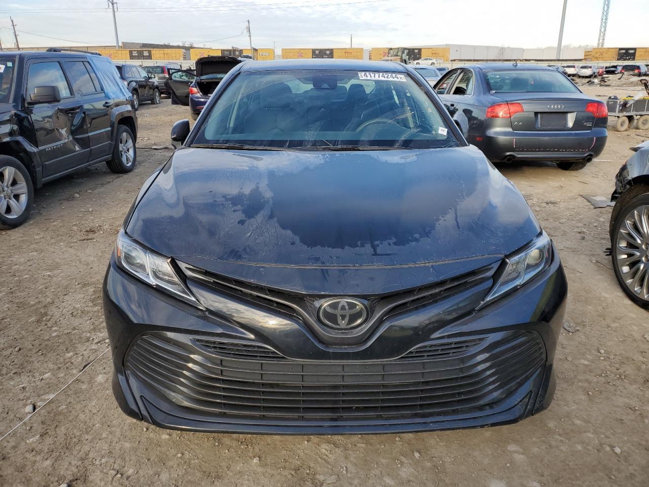 Автомобиль TOYOTA CAMRY LE 2019 | GrandCar Автомобиль TOYOTA CAMRY LE 2019 | GrandCar