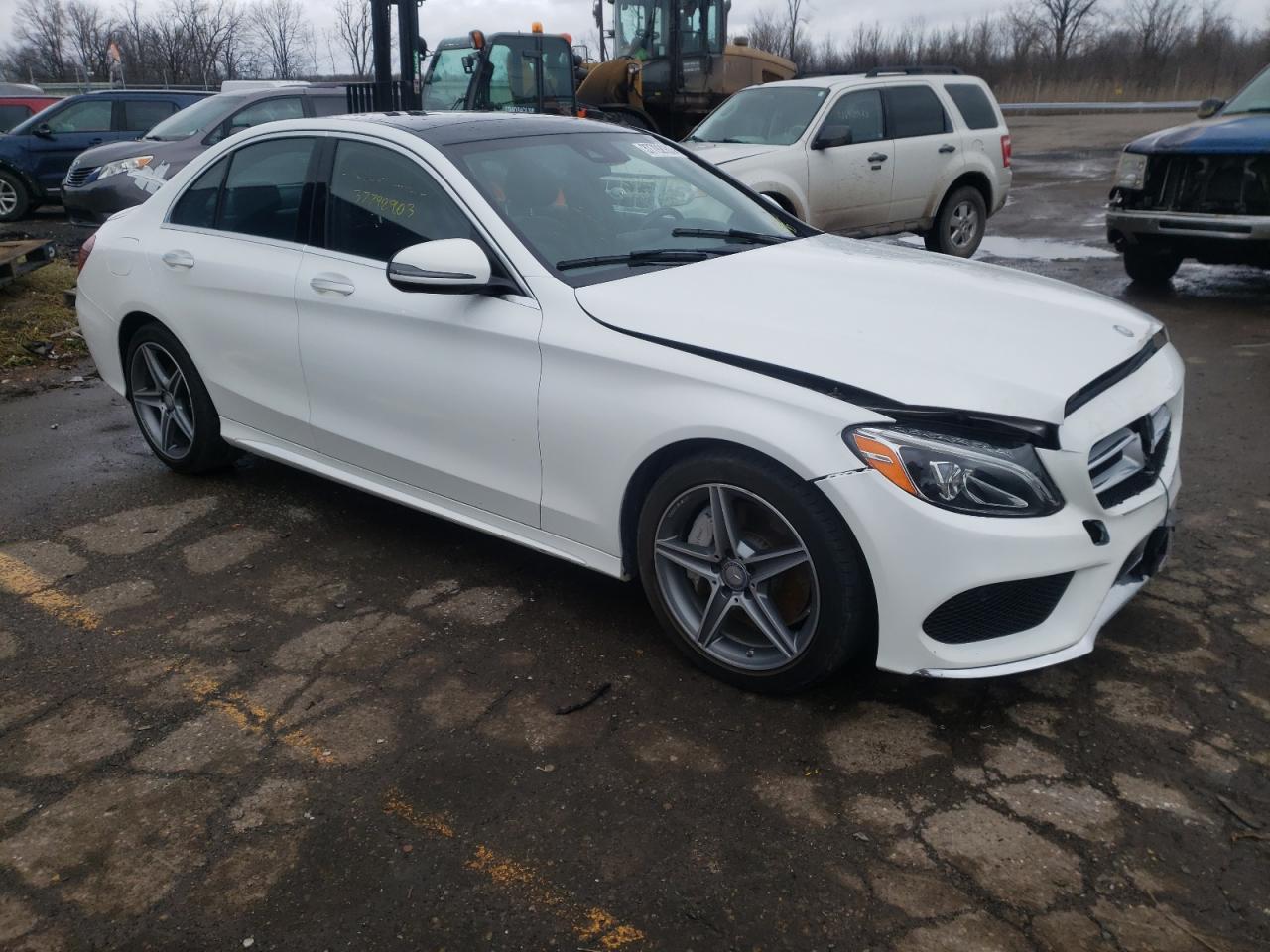 Автомобиль MERCEDES-BENZ C 300 4MATIC 2016 | GrandCar Автомобиль MERCEDES-BENZ C 300 4MATIC 2016 | GrandCar