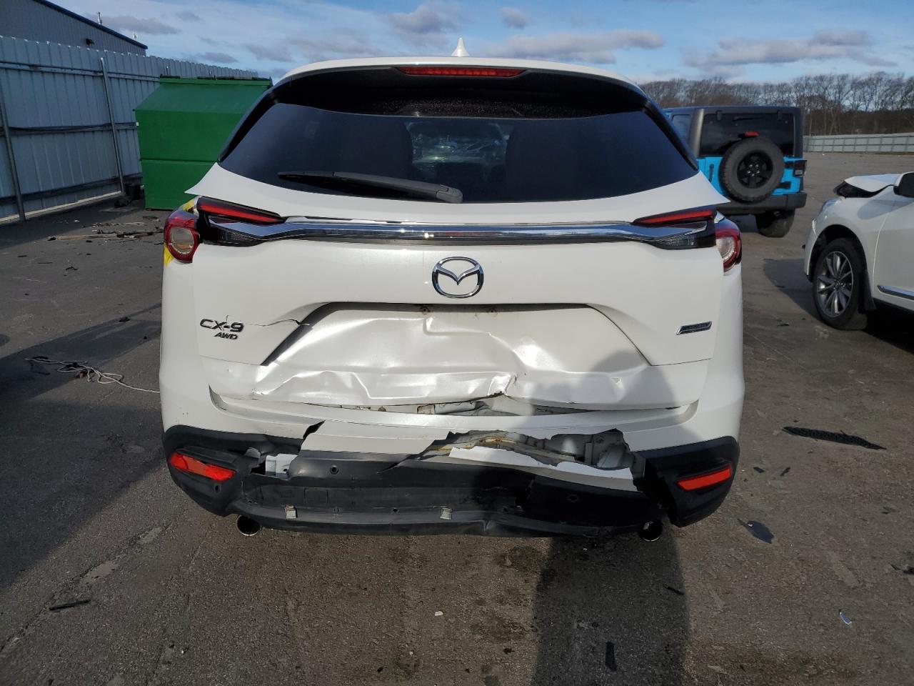Автомобиль MAZDA CX-9 SIGNATURE 2016 | GrandCar Автомобиль MAZDA CX-9 SIGNATURE 2016 | GrandCar