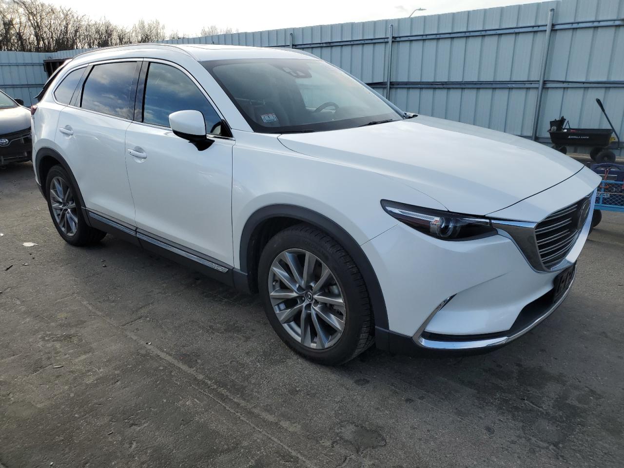 Автомобиль MAZDA CX-9 SIGNATURE 2016 | GrandCar Автомобиль MAZDA CX-9 SIGNATURE 2016 | GrandCar