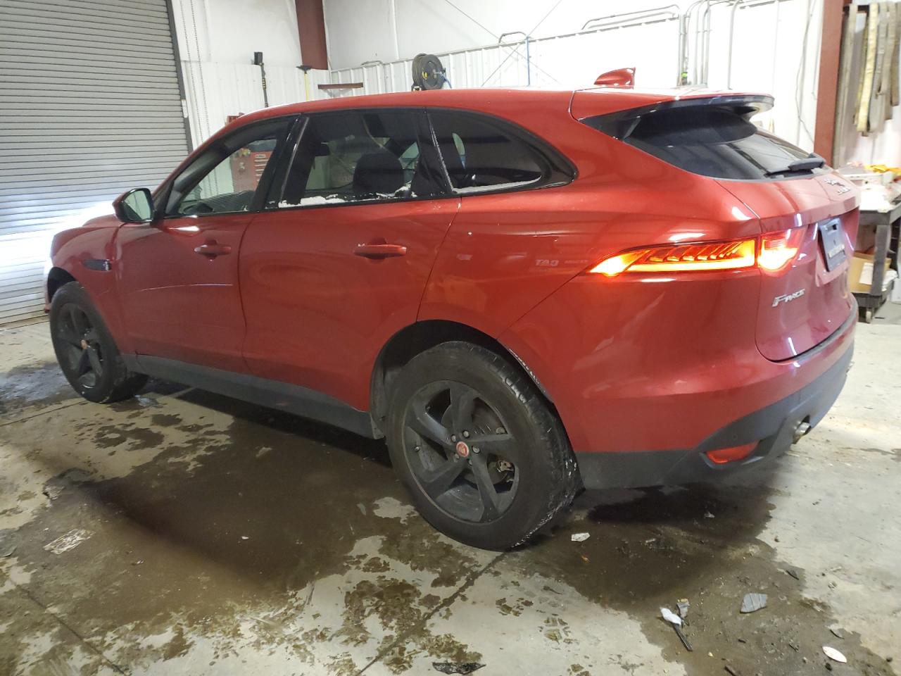 Автомобіль JAGUAR F-PACE PREMIUM 2018 | GrandCar Автомобіль JAGUAR F-PACE PREMIUM 2018 | GrandCar