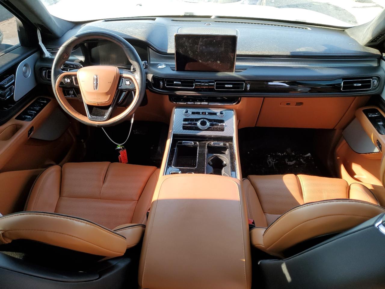Автомобіль LINCOLN AVIATOR BLACK LABEL 2023 | GrandCar Автомобіль LINCOLN AVIATOR BLACK LABEL 2023 | GrandCar