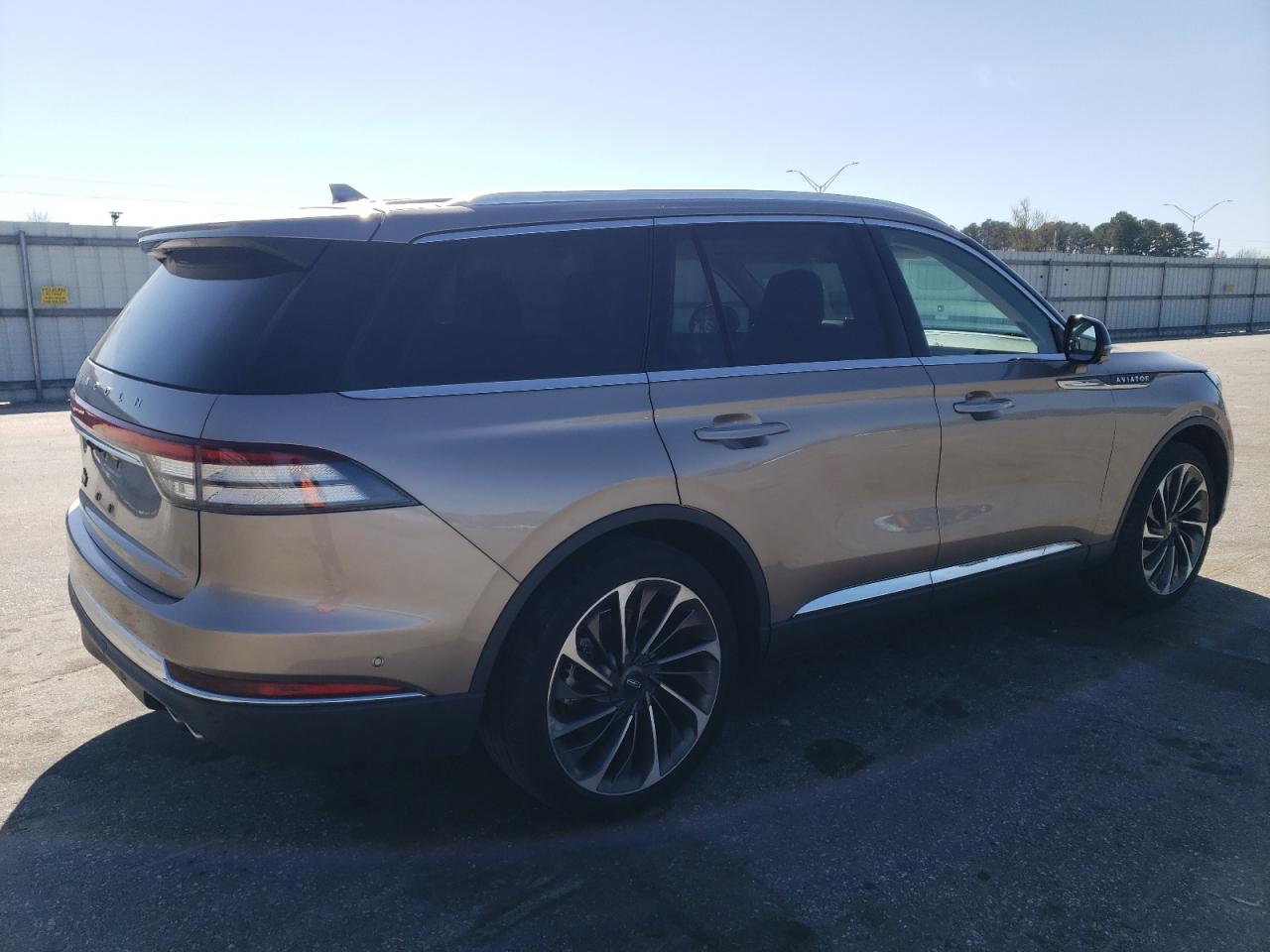 Автомобиль LINCOLN AVIATOR RESERVE 2020 | GrandCar Автомобиль LINCOLN AVIATOR RESERVE 2020 | GrandCar