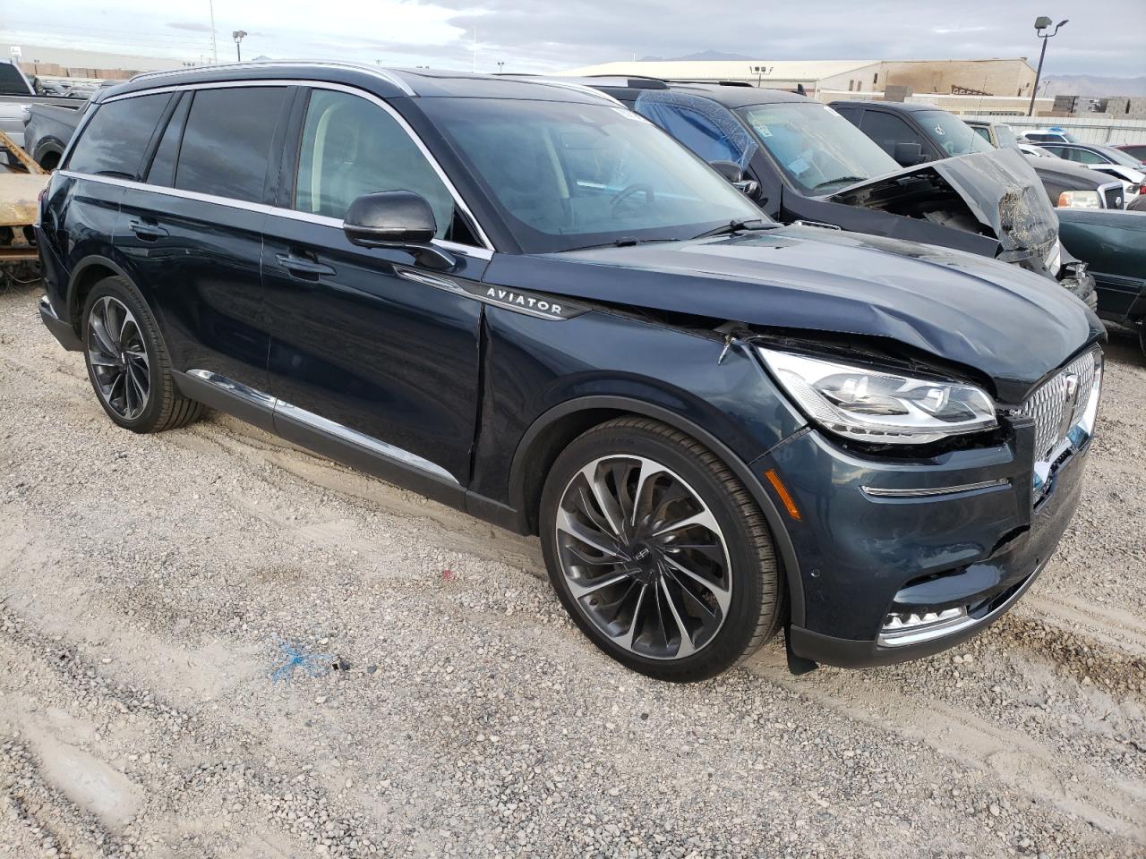 Автомобіль LINCOLN AVIATOR RESERVE 2023 | GrandCar Автомобіль LINCOLN AVIATOR RESERVE 2023 | GrandCar