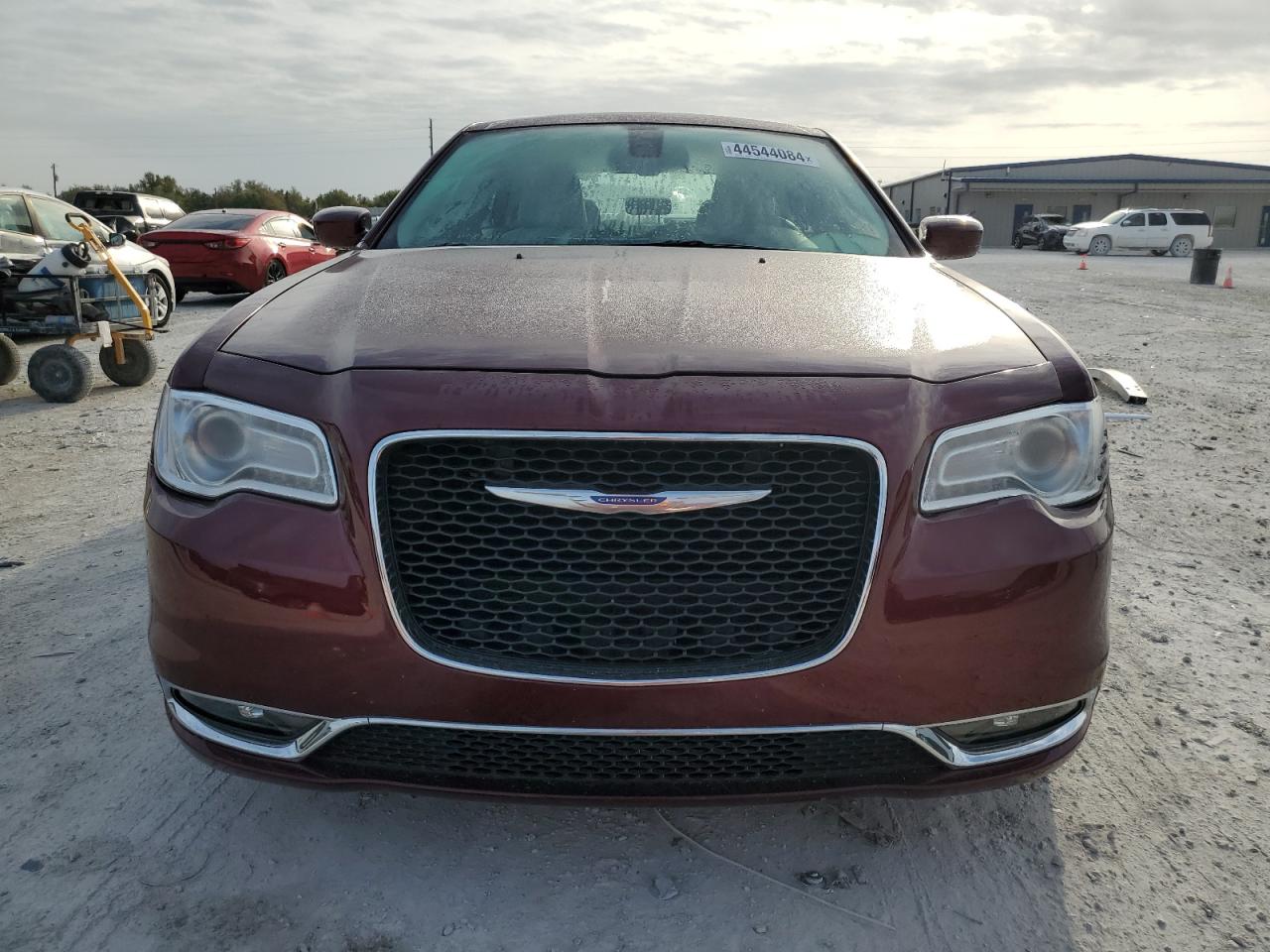 Автомобиль CHRYSLER 300 LIMITED 2016 | GrandCar Автомобиль CHRYSLER 300 LIMITED 2016 | GrandCar