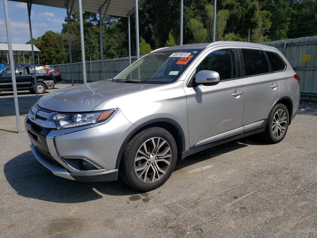 Автомобиль MITSUBISHI OUTLANDER SE 2018 | GrandCar