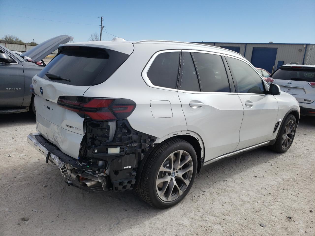 Автомобиль BMW X5 XDRIVE50E 2024 | GrandCar Автомобиль BMW X5 XDRIVE50E 2024 | GrandCar