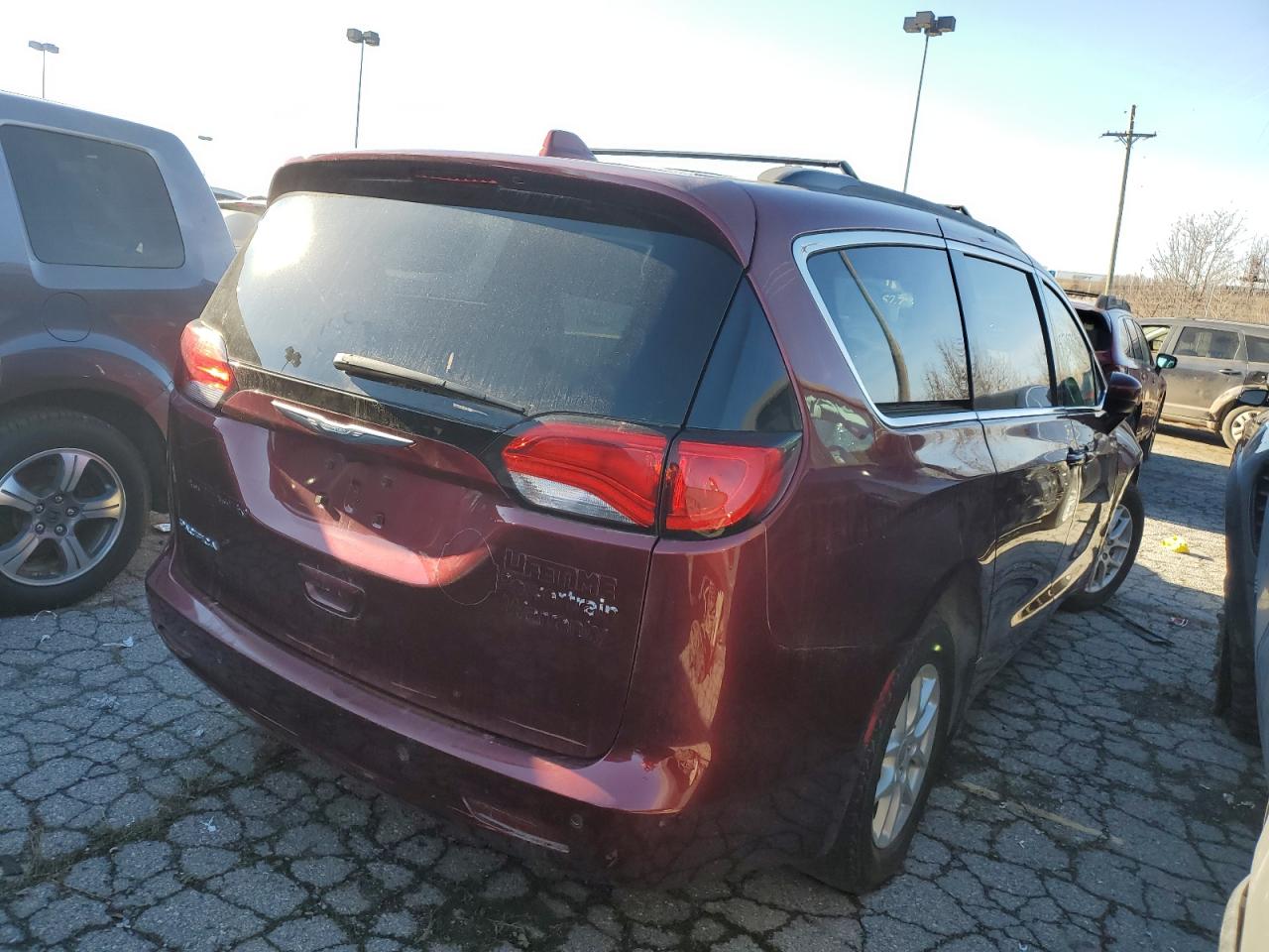 Автомобіль CHRYSLER PACIFICA LX 2018 | GrandCar Автомобіль CHRYSLER PACIFICA LX 2018 | GrandCar