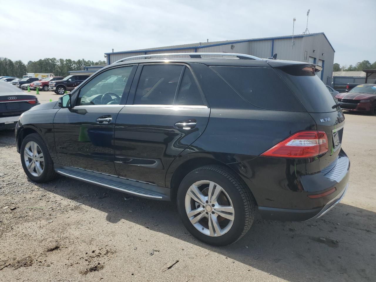 Автомобиль MERCEDES-BENZ ML 350 2015 | GrandCar Автомобиль MERCEDES-BENZ ML 350 2015 | GrandCar