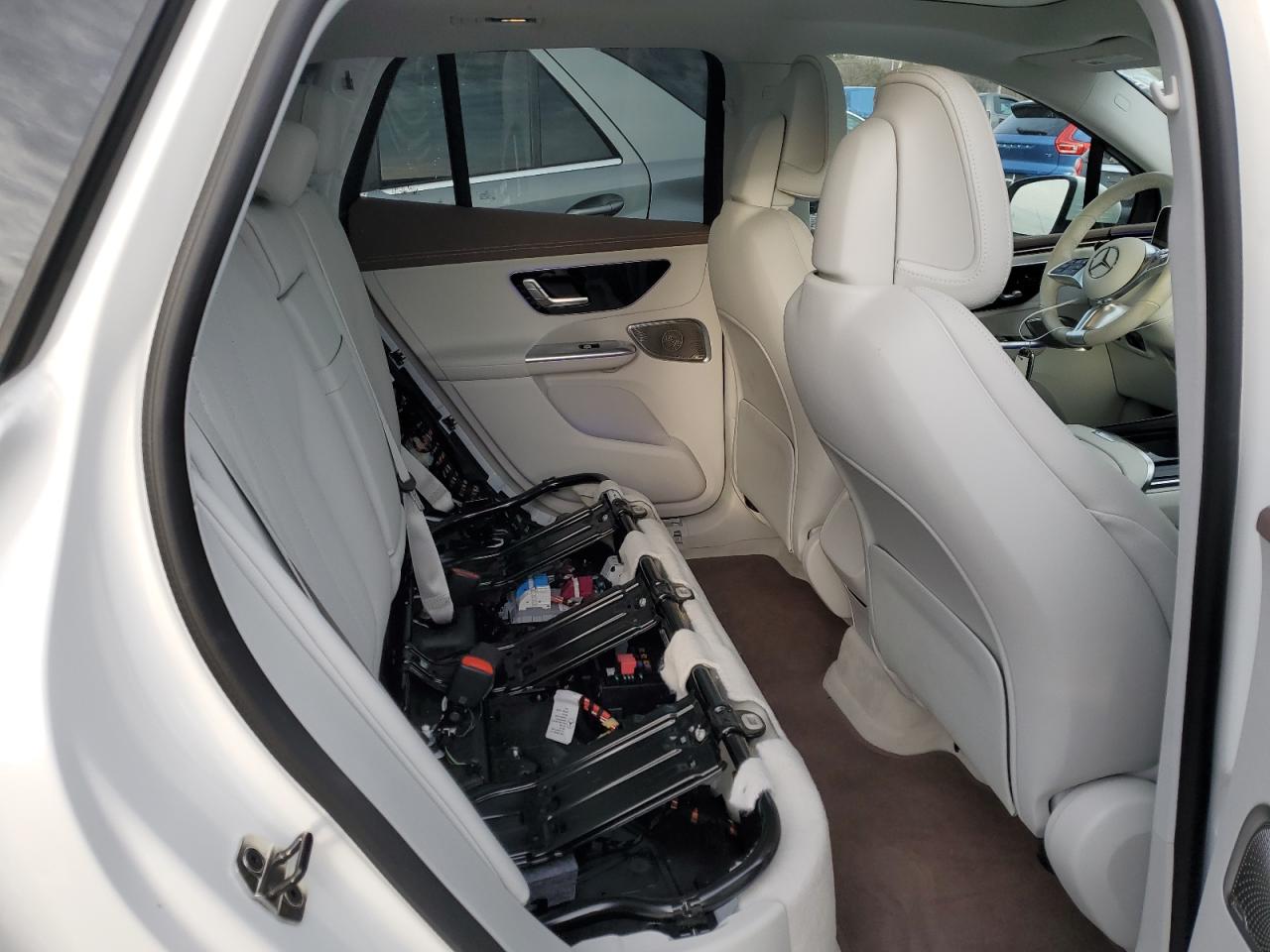 Автомобіль MERCEDES-BENZ EQE SUV 350 4MATIC 2023 | GrandCar Автомобіль MERCEDES-BENZ EQE SUV 350 4MATIC 2023 | GrandCar