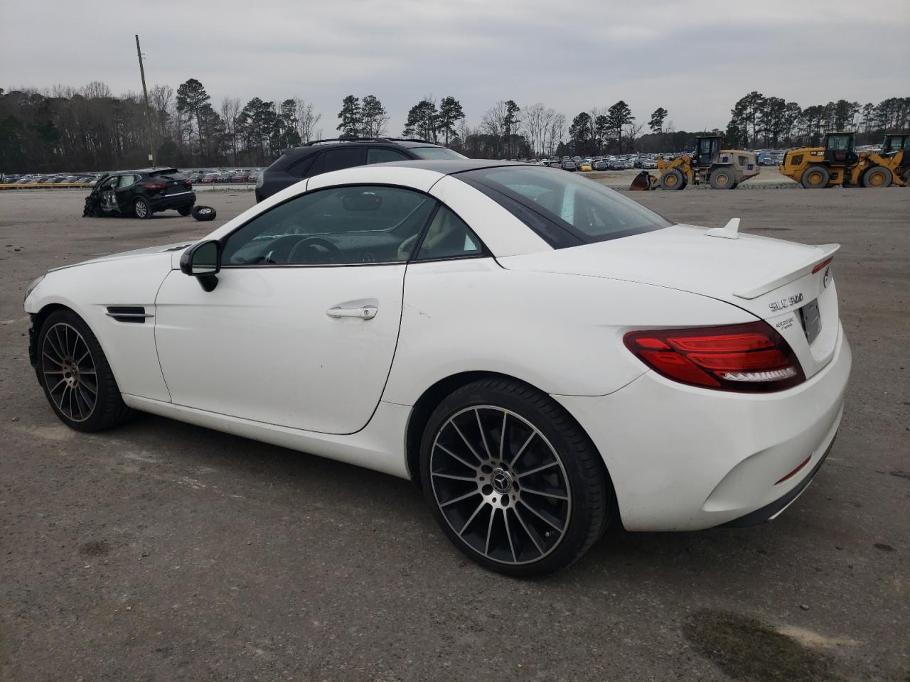 Автомобиль MERCEDES-BENZ SLC 300 2018 | GrandCar Автомобиль MERCEDES-BENZ SLC 300 2018 | GrandCar