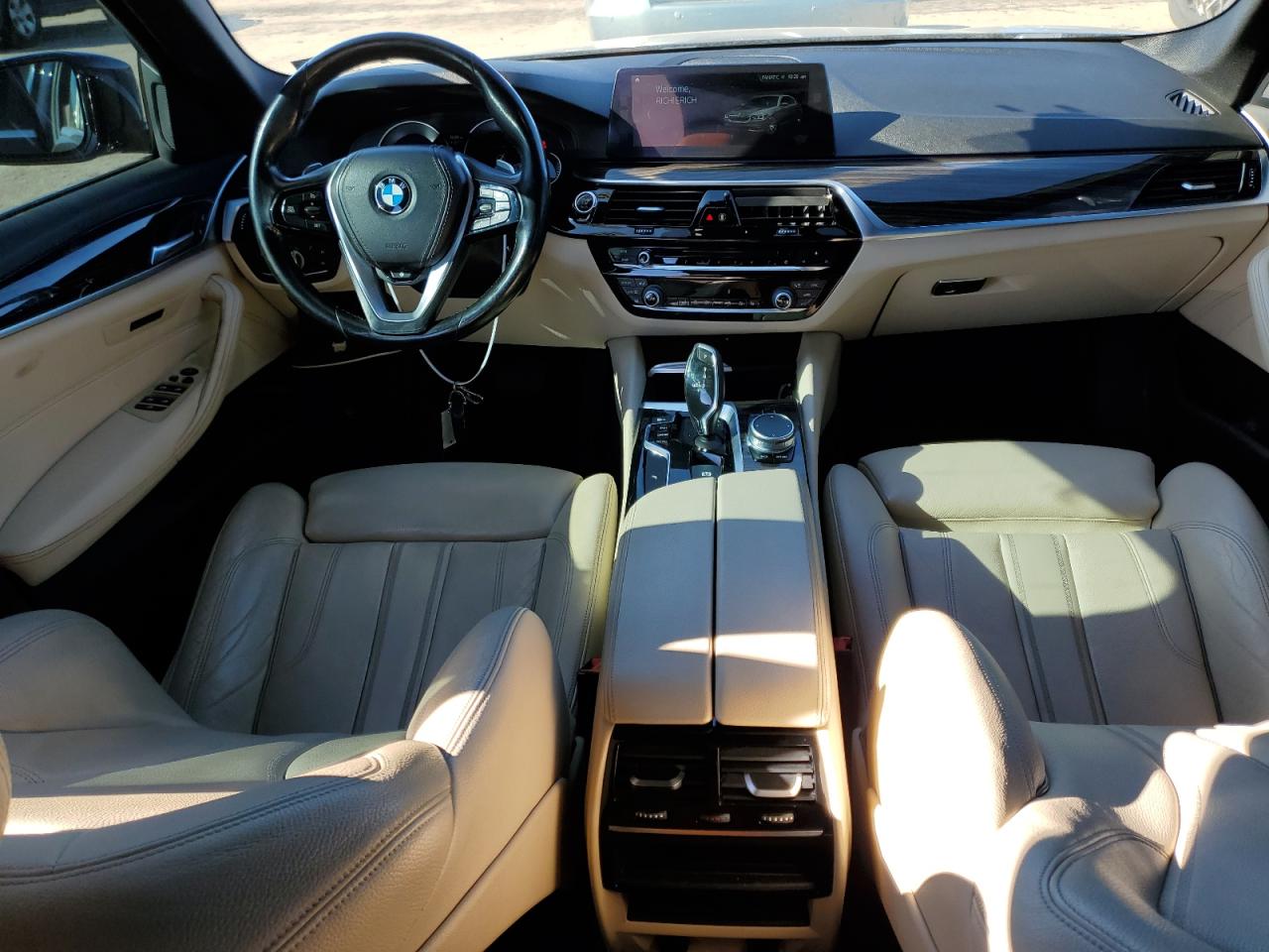 Автомобиль BMW 530 XI 2018 | GrandCar Автомобиль BMW 530 XI 2018 | GrandCar