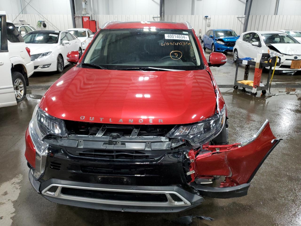 Автомобиль MITSUBISHI OUTLANDER GT 2019 | GrandCar Автомобиль MITSUBISHI OUTLANDER GT 2019 | GrandCar