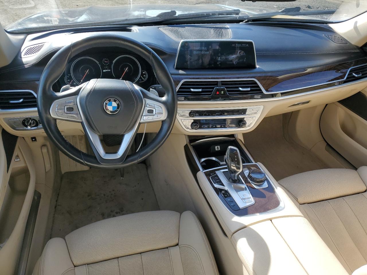 Автомобиль BMW 740 XE 2017 | GrandCar Автомобиль BMW 740 XE 2017 | GrandCar