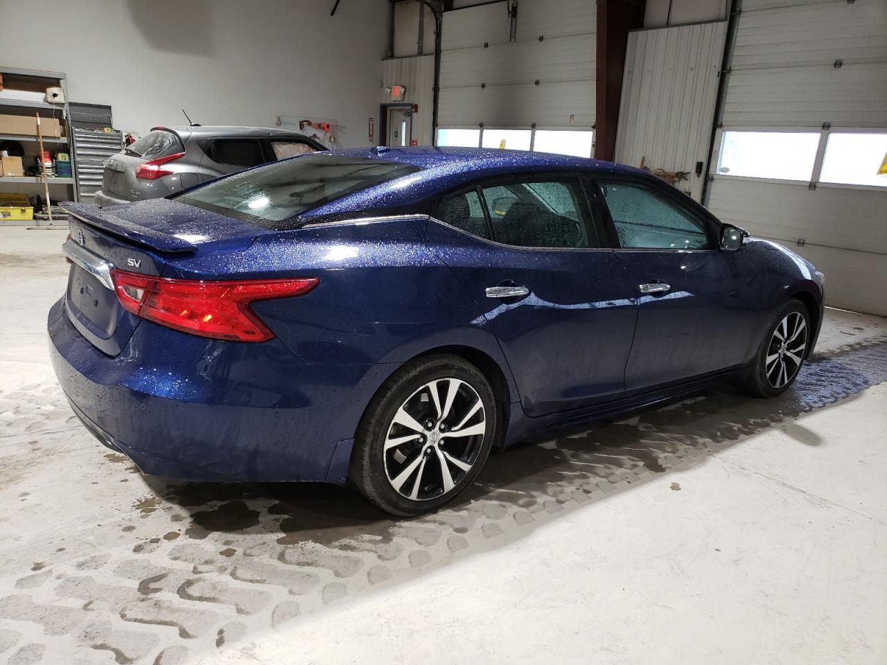 Автомобиль NISSAN MAXIMA 3.5S 2018 | GrandCar Автомобиль NISSAN MAXIMA 3.5S 2018 | GrandCar