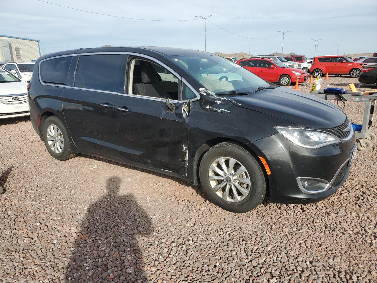 Автомобіль CHRYSLER PACIFICA TOURING PLUS 2018 | GrandCar Автомобіль CHRYSLER PACIFICA TOURING PLUS 2018 | GrandCar