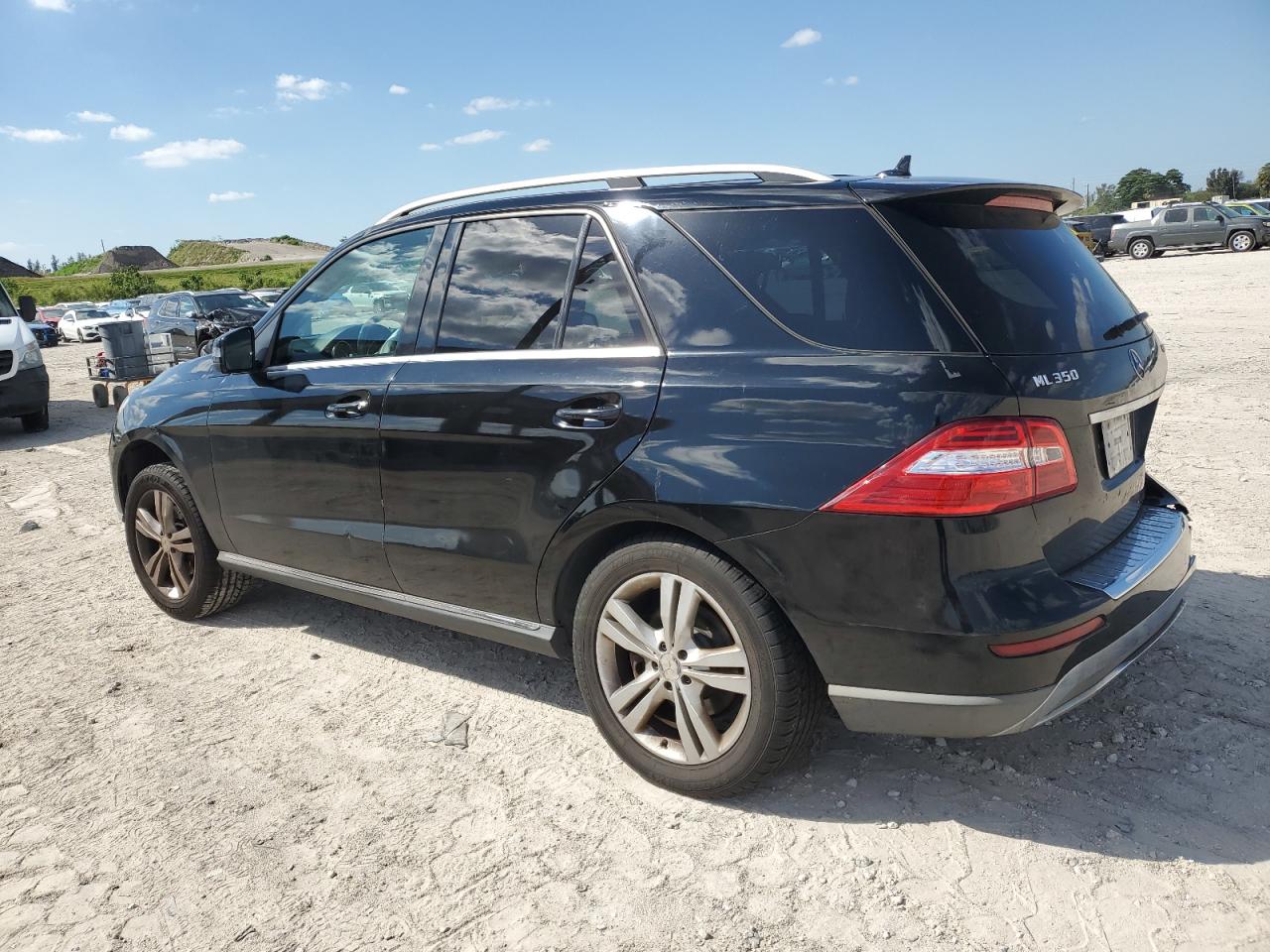 Автомобиль MERCEDES-BENZ ML 350 4MATIC 2014 | GrandCar Автомобиль MERCEDES-BENZ ML 350 4MATIC 2014 | GrandCar