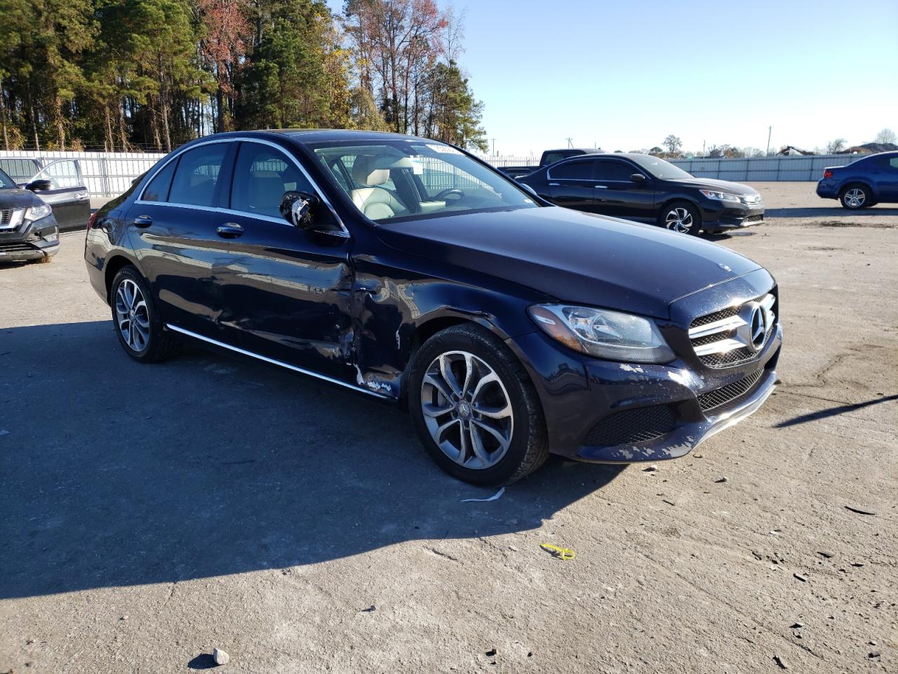 Автомобиль MERCEDES-BENZ C 300 4MATIC 2017 | GrandCar Автомобиль MERCEDES-BENZ C 300 4MATIC 2017 | GrandCar