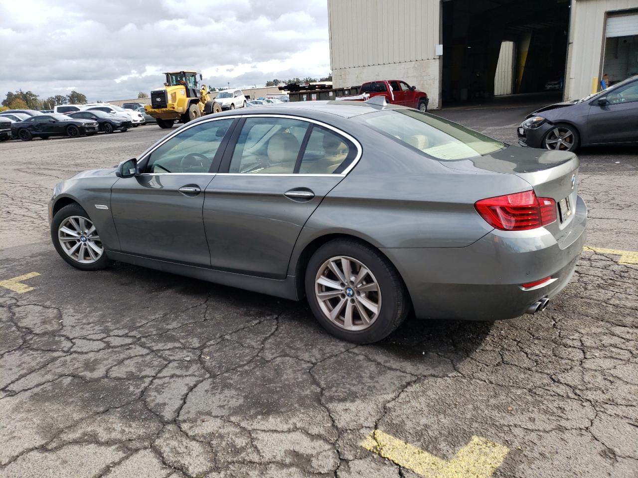 Автомобиль BMW 528 I 2014 | GrandCar Автомобиль BMW 528 I 2014 | GrandCar