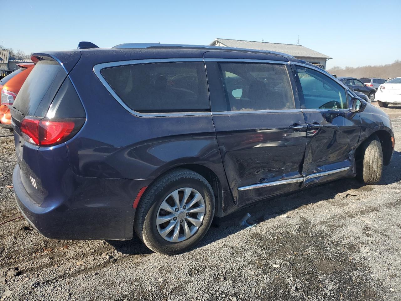 Автомобиль CHRYSLER PACIFICA TOURING L 2019 | GrandCar Автомобиль CHRYSLER PACIFICA TOURING L 2019 | GrandCar