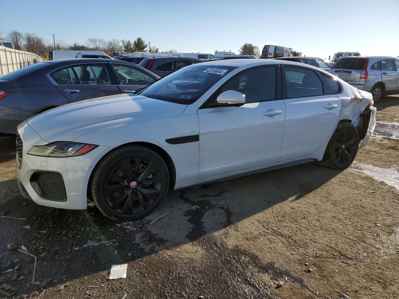 Автомобиль JAGUAR XF R-DYNAMIC SE 2021 | GrandCar Автомобиль JAGUAR XF R-DYNAMIC SE 2021 | GrandCar