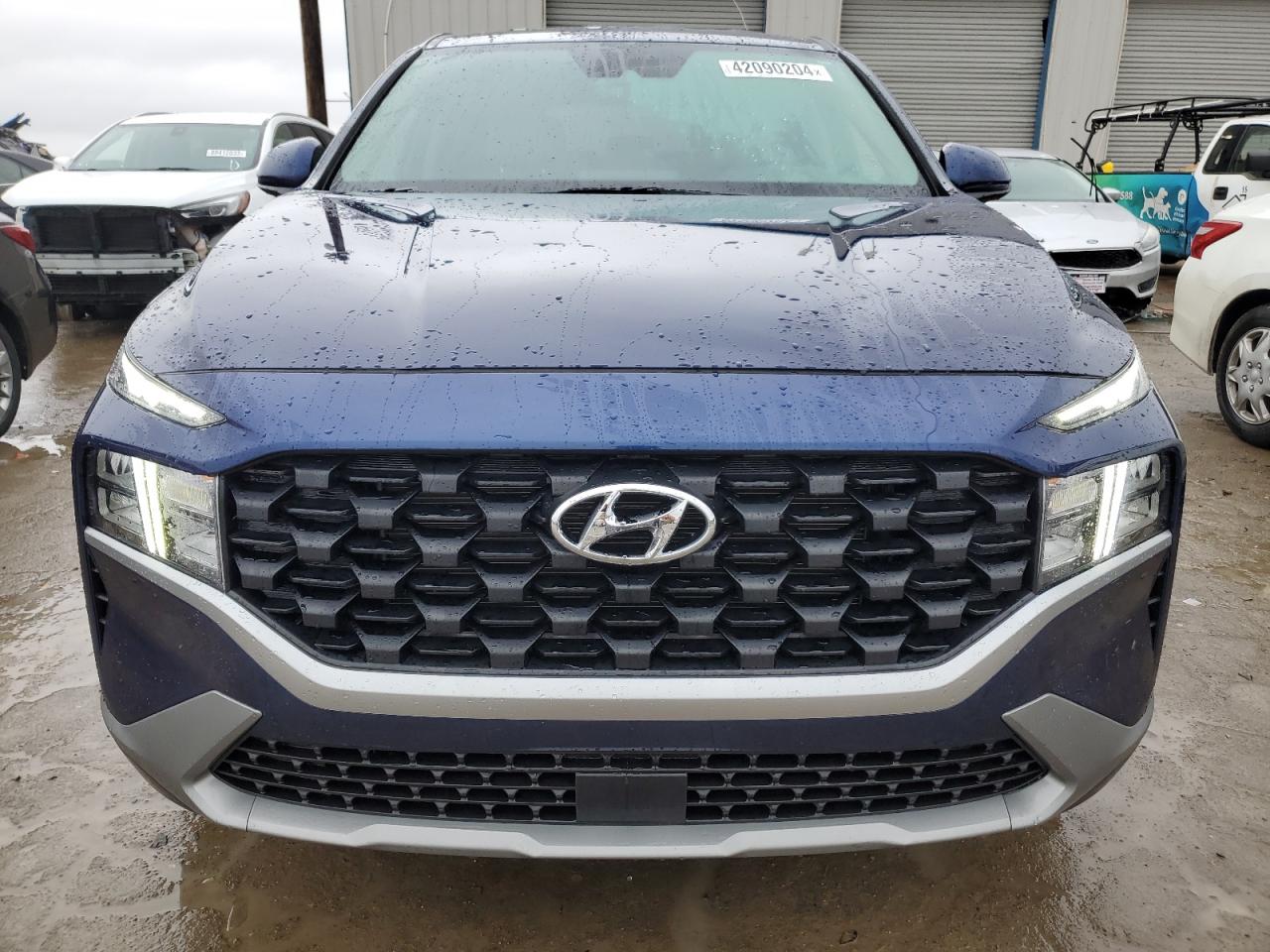 Автомобиль HYUNDAI SANTA FE SE 2023 | GrandCar Автомобиль HYUNDAI SANTA FE SE 2023 | GrandCar